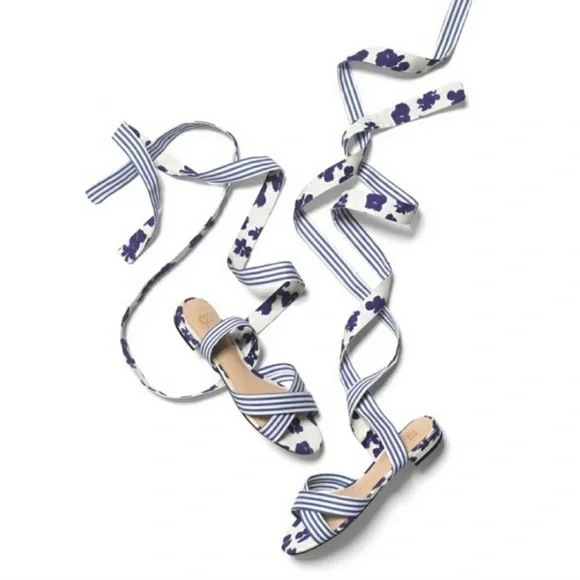 NWOT CABI blue and white watercolor floral and stripe tied up sandal size 9.5 - Picture 1 of 7